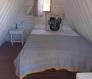 Knysna Cabin | The Riverdeck Accommodation and Backpackers