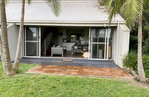 South Coast House | The Riverside Townhouse