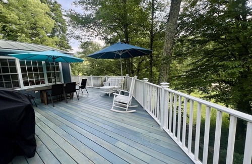 West Arlington House | The Riverside Treehouse