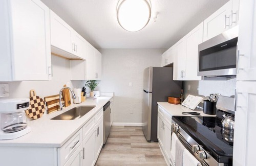 Fort Myers Apartment | The Riverwalk Retreat | Chic Downtown 2BR Condo