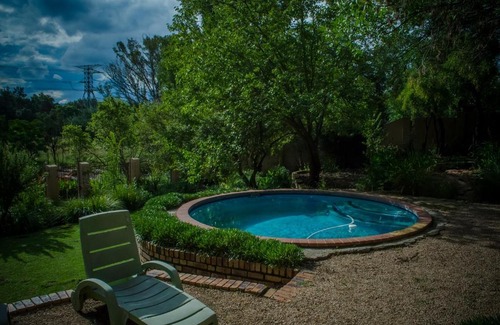Greater Johannesburg Metropolitan Area Cabin | The Rivonia River Lodge