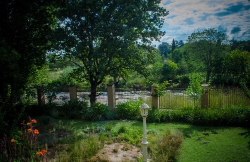 Greater Johannesburg Metropolitan Area Cabin | The Rivonia River Lodge