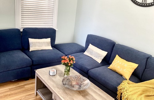 Queens Apartment | THE ROCKAWAYS BREATHE: A few feet away from the beech
