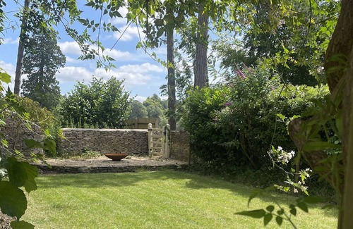 Coln St Aldwyns Cottage | The Roost at Coln - Dog Friendly Romantic Retreat