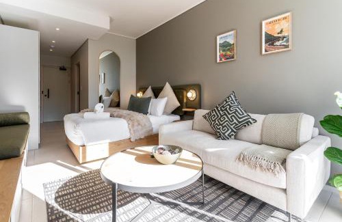 Bo'Kaap Apartment | The Rose 507: Studio Apartment with Rooftop Pool