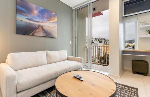Bo'Kaap Apartment | The Rose503: City Centre Apartment in DeWaterkant