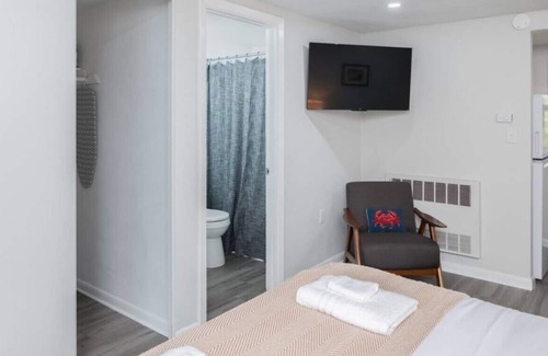 Old Mystic Apartment | The Rossie Studio · Near Mystic, Casinos + USCGA