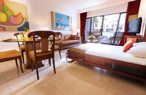 Zona Hotelera Resort | The Royal Cancun All Suites Resort