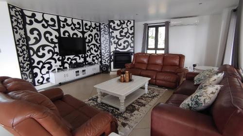Zinkwazi Beach House | The Royal Familia Beach House
