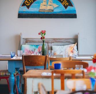 Appledore Hotel | The Royal George