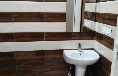 Greater Noida Hotel | The Royal Harmony