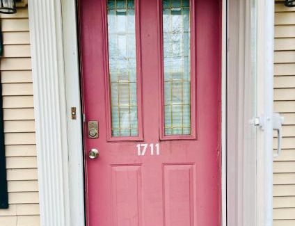 Edgewood Apartment | The Royal Oak