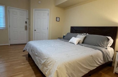 Sea Trail Apartment | The Royal Suite at 215
