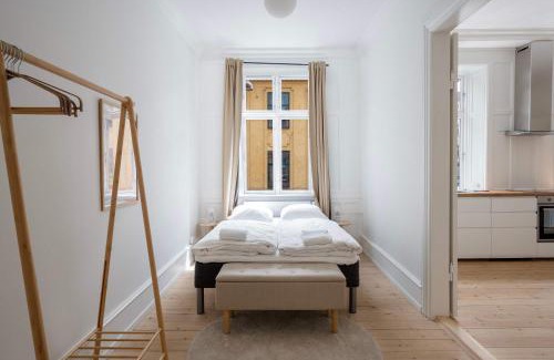 Osterbro Apartment | The Royale Apartment with 4 bedrooms