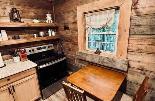 Saint Helens Cabin | The Rustic Ave. Red River Gorge