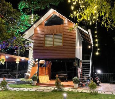 Devikolam Hotel | The Rustic Manor
