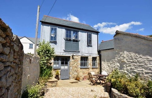 St Just House | The S'nook - LOVELY DETACHED BARN. TUCKED AWAY. DOG FRIENDLY