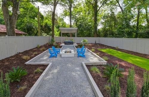 Earlewood House | The Sabal | 3BR/3BA w/Hot Tub & Fire Pit