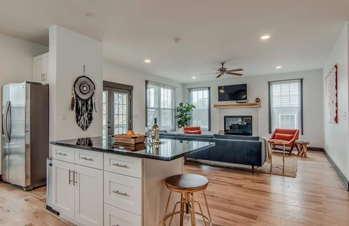 McFerrin Park House | The Sage Estate - Only 6 Minutes from Downtown