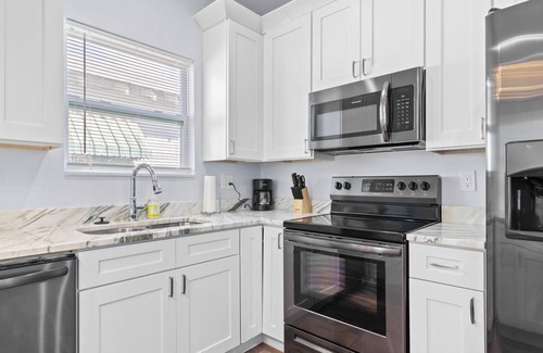 Tampa Apartment | The Saint – 2BR Home | Central Tampa