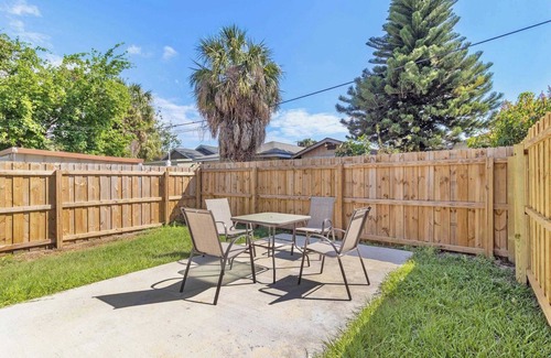 Tampa Apartment | The Saint – 2BR Home | Central Tampa
