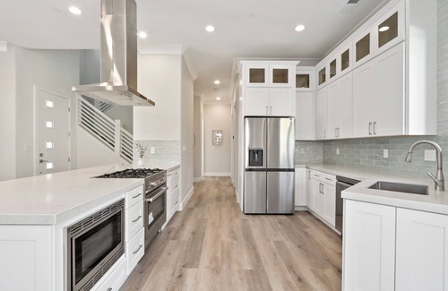 Central Davis House | The Salma Plan: 4BR, 3.5BA, 2600 Sq Ft, Near Campus
