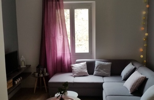 Salon-de-Provence Apartment | THE SALONIAN CORNER. Enjoy living in PROVENCE