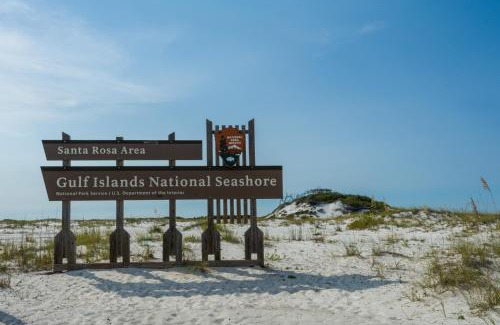 Navarre Beach House | The Salt Life by Gulf Coast Getaways