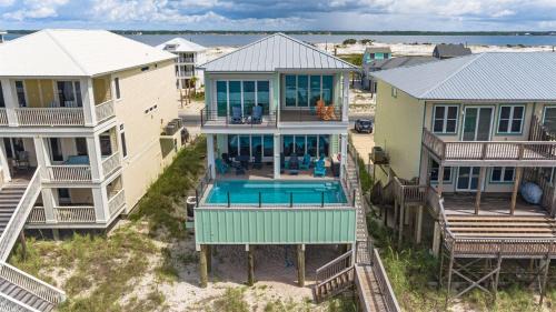 Navarre Beach House | The Salt Life by Gulf Coast Getaways