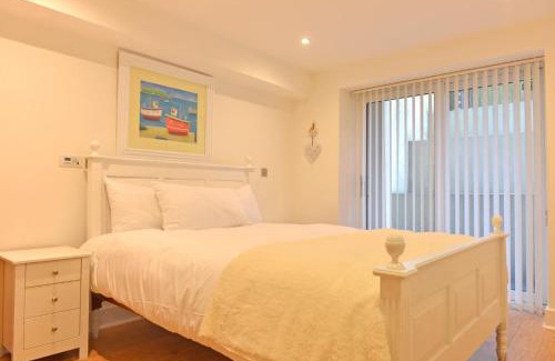 Eastbourne Seafront Apartment | The Sanctuary