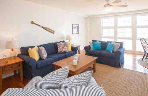 Sandbridge Apartment | The Sanctuary - Sandbox B422