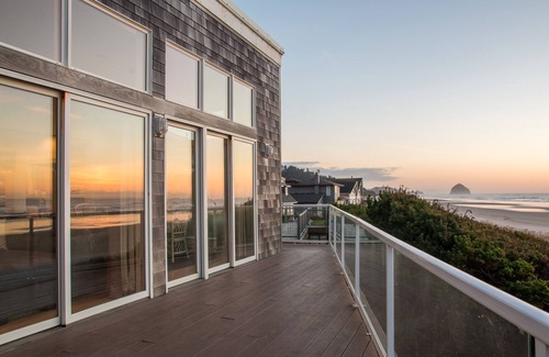 Tierra Del Mar House | The Sand Castle #127 - Luxury oceanfront home with amazing views.