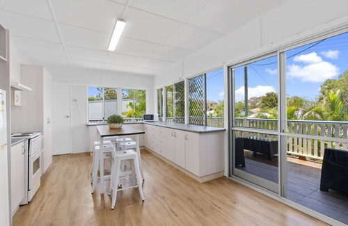 Woorim Apartment | The Sand Ranch – Upstairs Beach Retreat