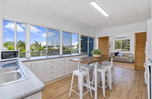 Woorim Apartment | The Sand Ranch – Upstairs Beach Retreat