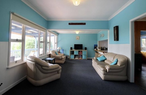 Augusta House | The Sandcastle - an easy walk to the Colourpatch Cafe and the river - The Sandcastle -an easy walk to the Colourpatch