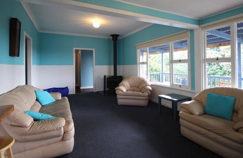 Augusta House | The Sandcastle - an easy walk to the Colourpatch Cafe and the river - The Sandcastle -an easy walk to the Colourpatch