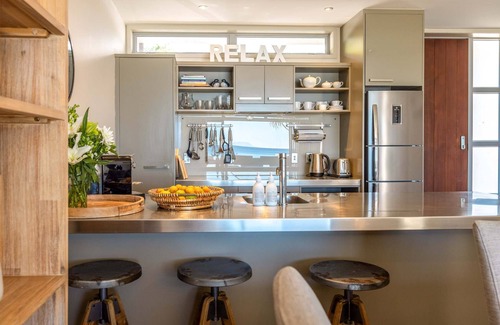 Onetangi Apartment | The Sands Villa 31 | StayWaiheke