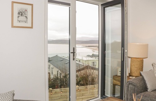Tyn-y-Gongl Cottage | THE SANDY BEE, pet friendly, country holiday cottage in Benllech