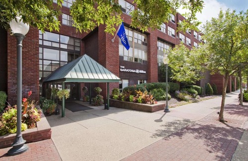 Saratoga Springs Hotel | The Saratoga Hilton