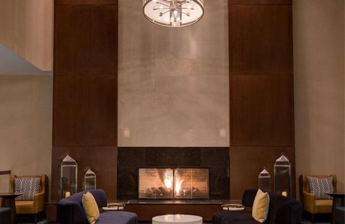 Saratoga Springs Hotel | The Saratoga Hilton