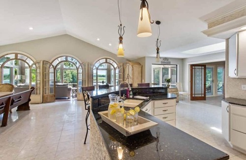 Saugatuck House | The SaugaBuck House | River Front | Hot Tub