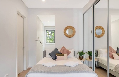 Pyrmont Apartment | The Scandi Two Adjacent Sun drenched Apartments
