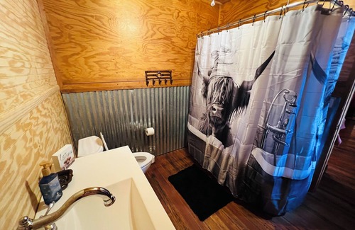 Connerville Cabin | The Schoolhouse where the deer and turkey roam!