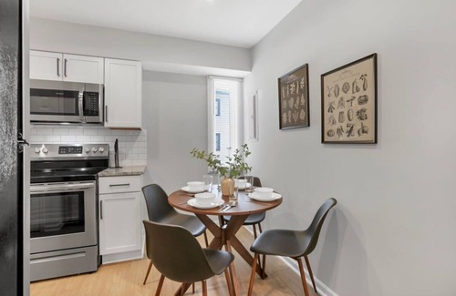 Downtown Columbus Apartment | The Schumacher Place - NEW 2 BR