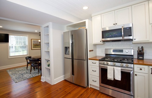 Old Town House | The Scotsman Cottage - Half a mile to Downtown Shops & Restaurants