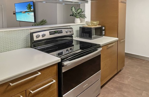 Southwest Village House | The SCOTT on 2nd - Prime Old Town Scottsdale Home. Pet Friendly.