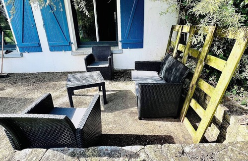 Plonevez-Porzay Cottage | The Sea BreezenDetached house 50 meters from the beach