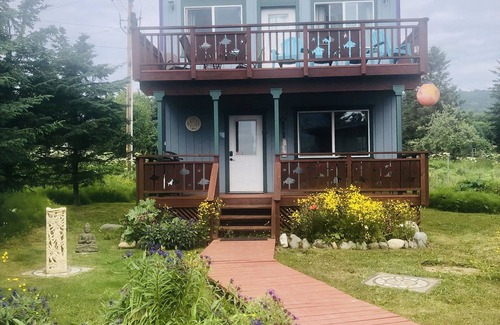 Homer House | THE SEA GYPSY - A HOMER SEASIDE COTTAGE