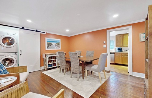 Historic District House | THE SEADOG SHANTY- 2 BD, 2 BA - SLEEPS 6 *Pet Friendly*