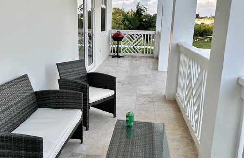 Palm Cay Villa | The Seagrape Villa